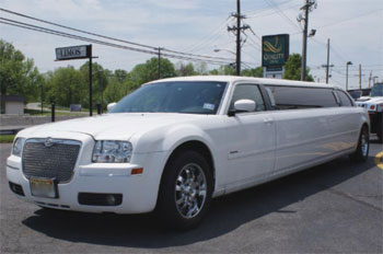 Chrysler 300 Limousine - Ultra